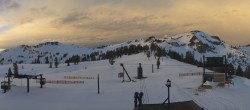 Archived image Webcam Squaw Valley Ski Resort 02:00