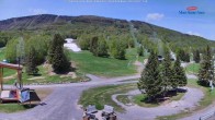 Archiv Foto Webcam Blick auf die Talstation des Mont Sainte Anne 12:00