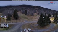 Archiv Foto Webcam Blick auf die Talstation des Mont Sainte Anne 06:00