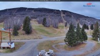 Archiv Foto Webcam Blick auf die Talstation des Mont Sainte Anne 10:00