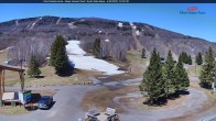 Archiv Foto Webcam Blick auf die Talstation des Mont Sainte Anne 12:00
