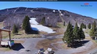 Archiv Foto Webcam Blick auf die Talstation des Mont Sainte Anne 14:00