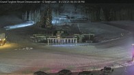 Archived image Webcam Grand Targhee Resort: Base Station Dreamcatcher 17:00