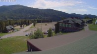 Archived image Webcam Bridger Bowl Base Area 09:00
