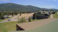 Archived image Webcam Bridger Bowl Base Area 11:00