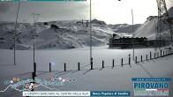 Archived image Webcam Base Station Stilfserjoch 11:00