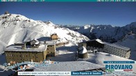 Archived image Webcam Albergo Quarto Pirovano, Passo Stelvio 09:00