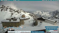 Archived image Webcam Albergo Quarto Pirovano, Passo Stelvio 11:00