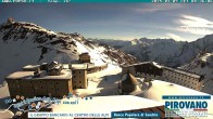 Archived image Webcam Albergo Quarto Pirovano, Passo Stelvio 07:00