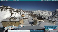 Archived image Webcam Albergo Quarto Pirovano, Passo Stelvio 13:00