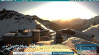 Archived image Webcam Albergo Quarto Pirovano, Passo Stelvio 05:00