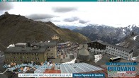 Archived image Webcam Albergo Quarto Pirovano, Passo Stelvio 11:00