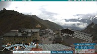 Archived image Webcam Albergo Quarto Pirovano, Passo Stelvio 17:00