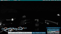 Archived image Webcam Albergo Quarto Pirovano, Passo Stelvio 01:00