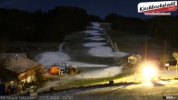 Archived image Webcam Lift and run at the ski resort Schidorf Kirchbach 01:00