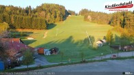Archived image Webcam Lift and run at the ski resort Schidorf Kirchbach 05:00