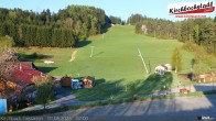 Archived image Webcam Lift and run at the ski resort Schidorf Kirchbach 06:00