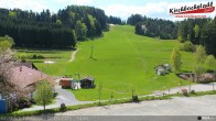 Archived image Webcam Lift and run at the ski resort Schidorf Kirchbach 13:00