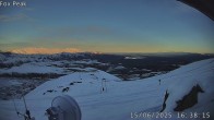 Archiv Foto Webcam Bergstation in Fox Peak Richtung Südosten 15:00