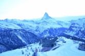 Archiv Foto Webcam Zermatt: Station Sunnega mit Blick aufs Matterhorn 17:00