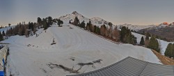 Archiv Foto Webcam Panoramablick von der Mittelstation in Schöneben 05:00