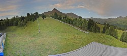 Archiv Foto Webcam Panoramablick von der Mittelstation in Schöneben 05:00