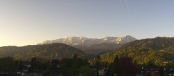 Archiv Foto Webcam Panoramakamera am Rathaus Garmisch 06:00