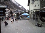 Archiv Foto Webcam Zermatt Kirchplatz 10:00