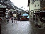 Archiv Foto Webcam Zermatt Kirchplatz 18:00