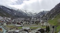 Archiv Foto Webcam Zermatt: Blick über das Dorf von Spiss 13:00
