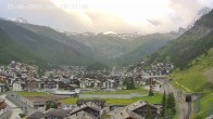 Archiv Foto Webcam Zermatt: Blick über das Dorf von Spiss 19:00