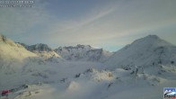 Archiv Foto Webcam Aletsch Arena: Aletschgletscher - Moosfluh 07:00