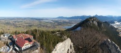 Archiv Foto Webcam Pfronten: Blick von der Burgruine Falkenstein 11:00