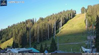 Archiv Foto Webcam Madonna di Campiglio: Weltcup Piste Canalone Miramonti 06:00