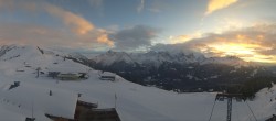 Archived image Webcam Kaeserstatt Roundshot Meiringen Hasliberg 17:00