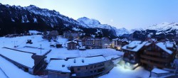 Archiv Foto Webcam Dorf Wengen in der Schweiz 06:00