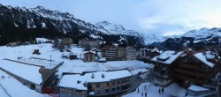 Archiv Foto Webcam Dorf Wengen in der Schweiz 17:00