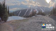 Archiv Foto Webcam Sun Peaks: Sundance Sesselbahn Bergstation 18:00