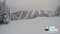 Archiv Foto Webcam Sun Peaks: Sundance Sesselbahn Bergstation 12:00