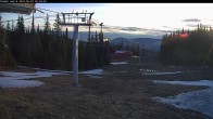 Archived image Webcam View to the powder gulch express 04:00
