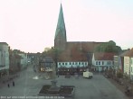 Archived image Webcam Eutin Town Square 19:00