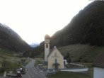 Archiv Foto Webcam Vent - Blick zur Kirche und den Stubaier Alpen 05:00