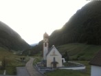 Archiv Foto Webcam Vent - Blick zur Kirche und den Stubaier Alpen 05:00