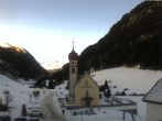 Archiv Foto Webcam Vent - Blick zur Kirche und den Stubaier Alpen 09:00