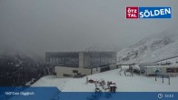 Archiv Foto Webcam Sölden: Bergstation Giggijochbahn 12:00