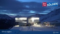 Archived image Webcam Top of the Giggijoch Cable Car 06:00