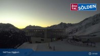 Archiv Foto Webcam Sölden: Bergstation Giggijochbahn 07:00