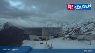 Archived image Webcam Top of the Giggijoch Cable Car 02:00