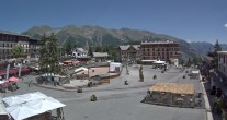 Archiv Foto Webcam Place d&#39;Auron 13:00