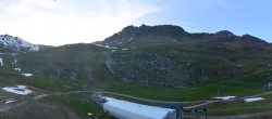 Archived image Webcam Grand Tourmalet - Espade and Béarnais 19:00